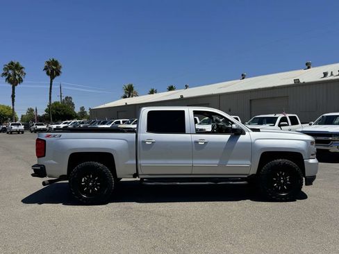 Used 2018 Chevrolet Silverado 1500 LT w/ Texas Edition AWD/4WD image 12