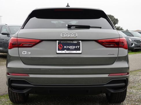 New 2025 Audi Q3 2.0T Premium image 9
