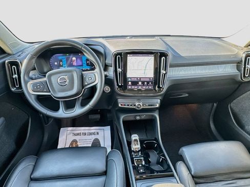 Used 2025 Volvo XC40 B5 Plus AWD/4WD image 25