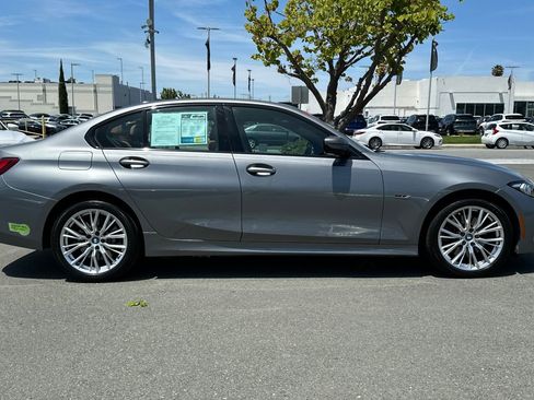 Used 2023 BMW 330e xDrive w/ Driving Assistance Package AWD/4WD image 3