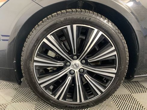Used 2024 Volvo S90 B6 Plus AWD/4WD image 11