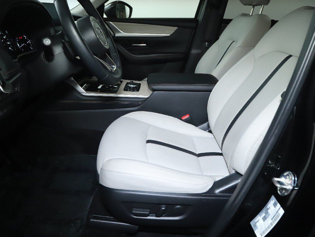 Used 2024 MAZDA CX-90 3.3 Turbo w/ Premium Package AWD/4WD image 20