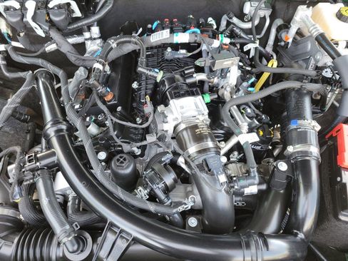 Used 2024 Ford Bronco Wildtrak image 30