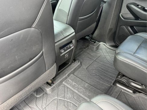 Used 2023 Chevrolet Traverse LT w/ LPO, Floor Liner Package AWD/4WD image 13