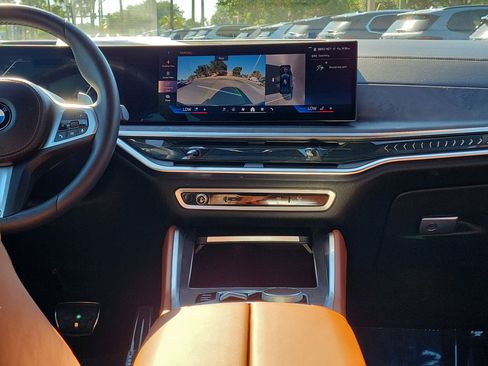 Used 2025 BMW X6 xDrive40i AWD/4WD image 17