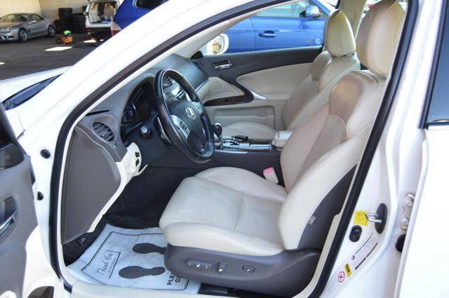 Used 2011 Lexus IS 250 AWD w/ Premium Pkg Value Edition image 38