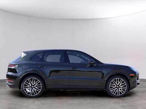 New 2025 Porsche Cayenne AWD/4WD image 9