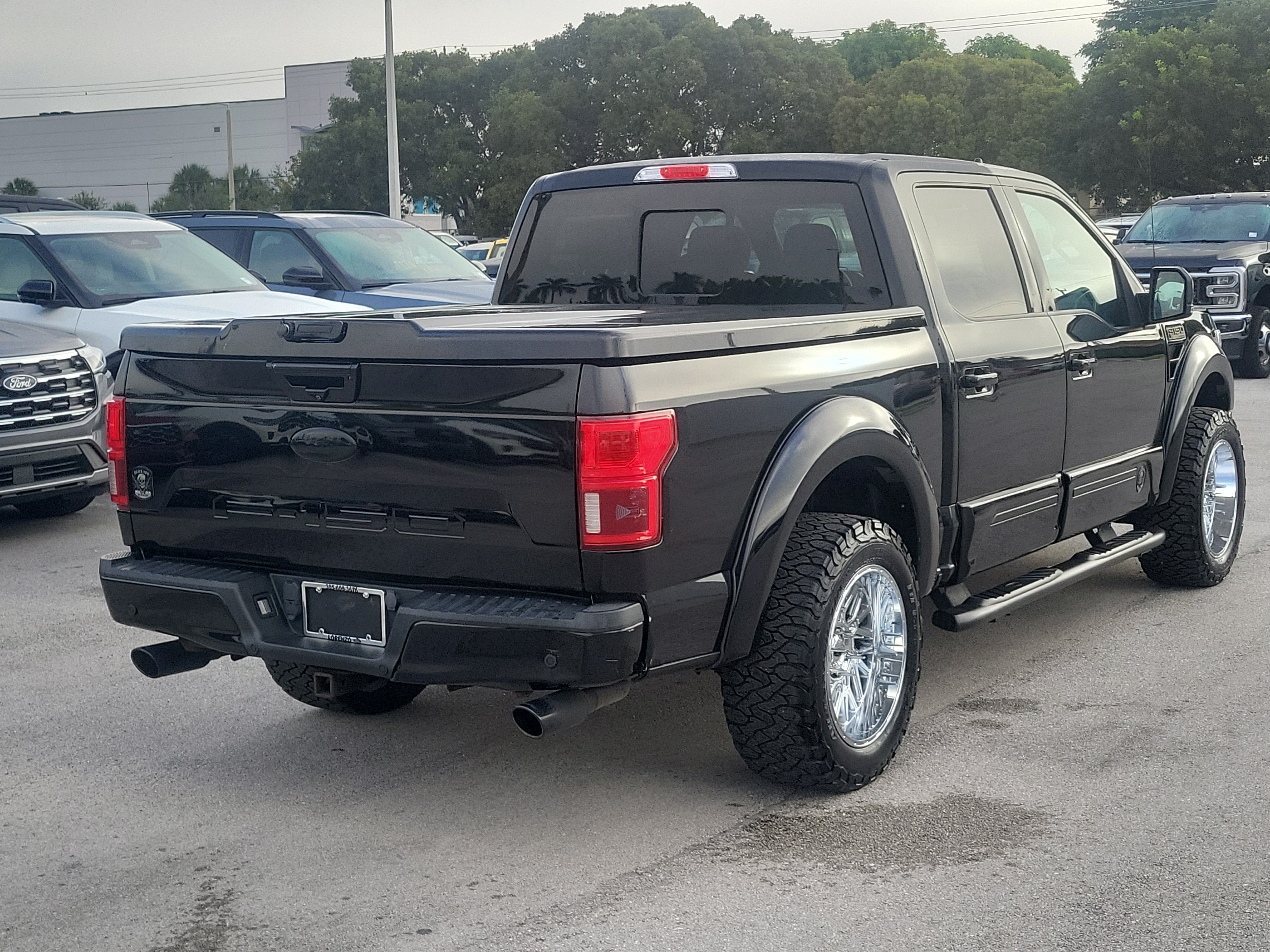 Used 2018 Ford F150 Lariat w/ Equipment Group 502A Luxury AWD/4WD image 5