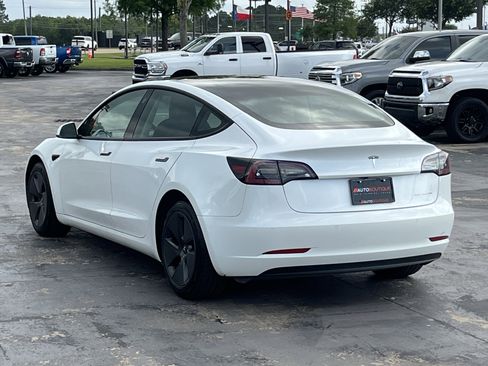 Used 2022 Tesla Model 3 Long Range AWD/4WD image 8