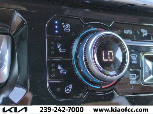 Used 2024 GMC Sierra 1500 Denali Ultimate image 24