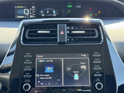 Used 2021 Toyota Prius LE image 9