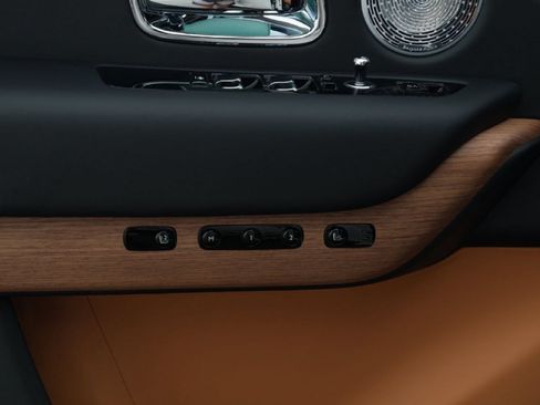 New 2026 Rolls-Royce Cullinan AWD/4WD image 16