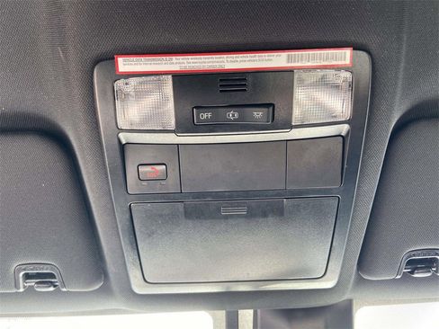 Used 2022 Toyota Tacoma TRD Sport image 17