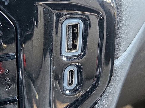 Certified 2024 Chevrolet Silverado 1500 LTZ image 21