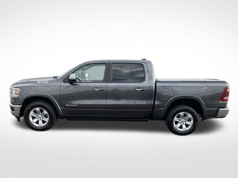 Used 2022 RAM 1500 Laramie AWD/4WD image 2
