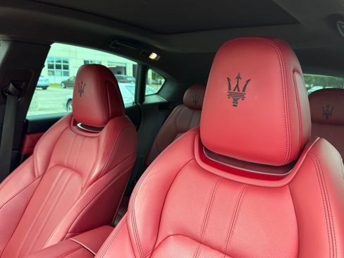 Certified 2022 Maserati Levante Modena S AWD/4WD image 18