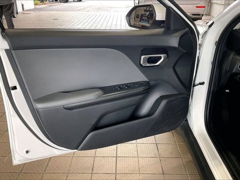 Used 2025 Kia K4 FWD image 2