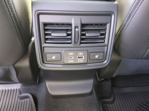 New 2026 Subaru Outback Limited AWD/4WD image 32
