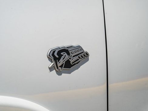 New 2026 RAM 1500 Laramie AWD/4WD image 18