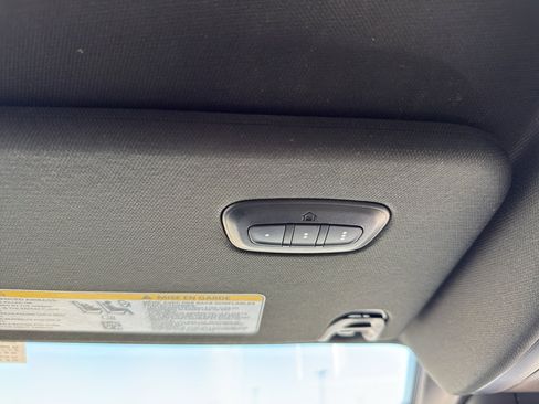 Used 2023 RAM 1500 Laramie AWD/4WD image 24