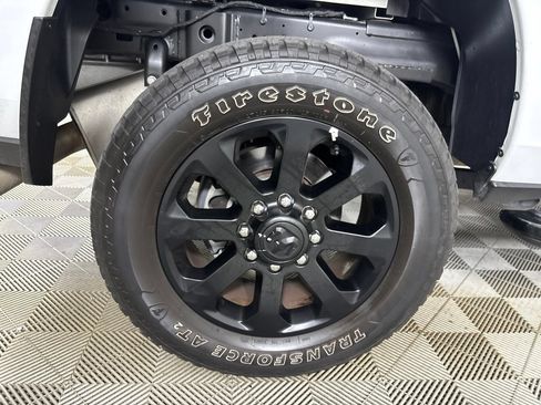 Used 2025 RAM 2500 Big Horn AWD/4WD image 31