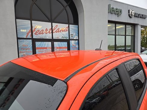 Used 2019 Chevrolet Colorado ZR2 image 23