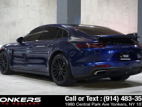 Used 2020 Porsche Panamera RWD image 45