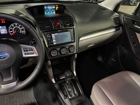 Used 2015 Subaru Forester 2.5i Touring w/ Eyesight & Navigation System AWD/4WD image 34
