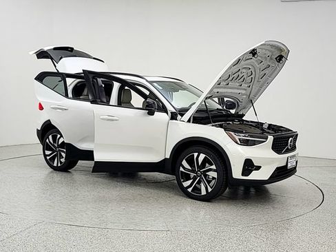 New 2026 Volvo XC60 B5 Ultra w/ Climate Package AWD/4WD image 10