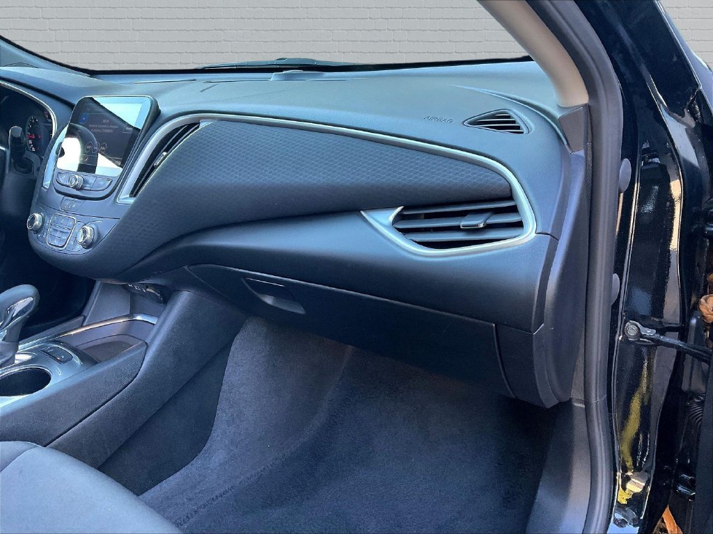 Used 2024 Chevrolet Malibu LT FWD image 18