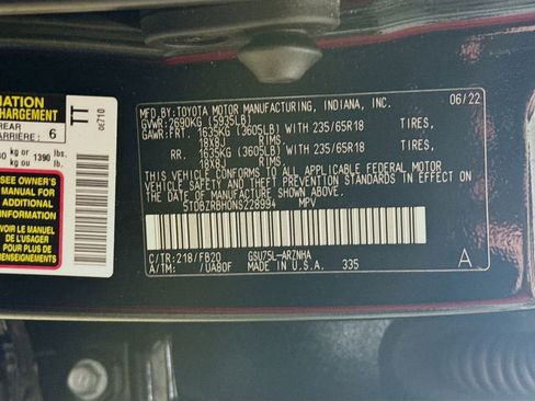 Used 2022 Toyota Highlander LE AWD/4WD image 27