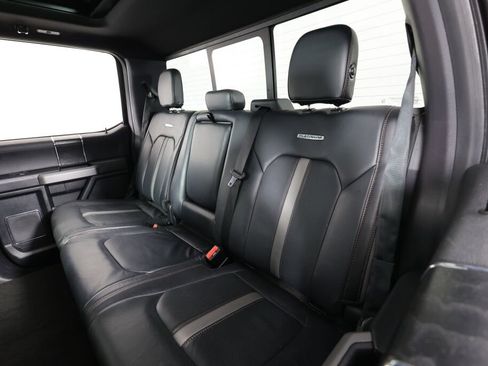 Used 2018 Ford F150 Platinum w/ Equipment Group 701A Luxury image 15