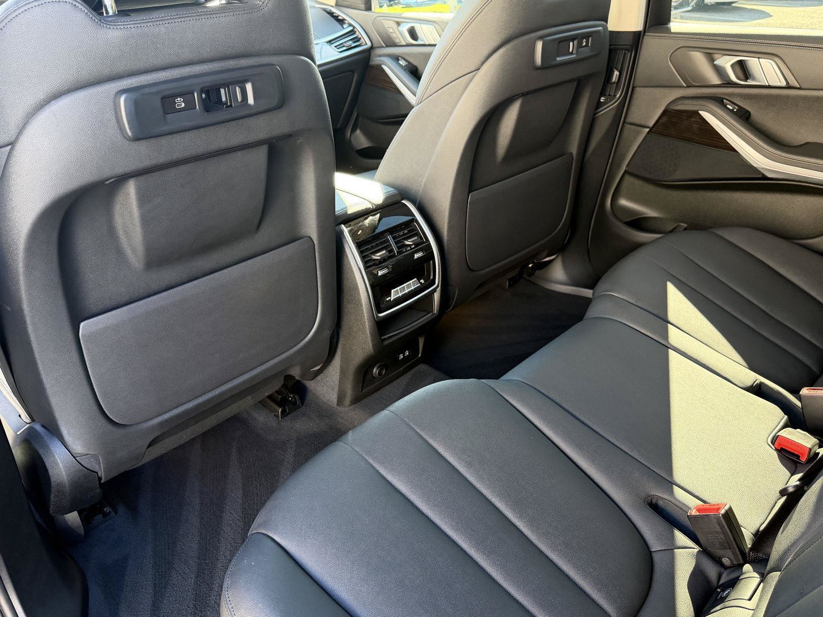 Used 2021 BMW X7 xDrive40i AWD/4WD image 35