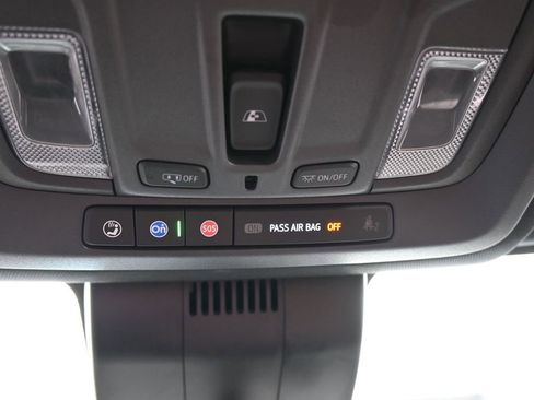 Used 2023 Chevrolet Silverado 1500 High Country w/ Technology Package image 36