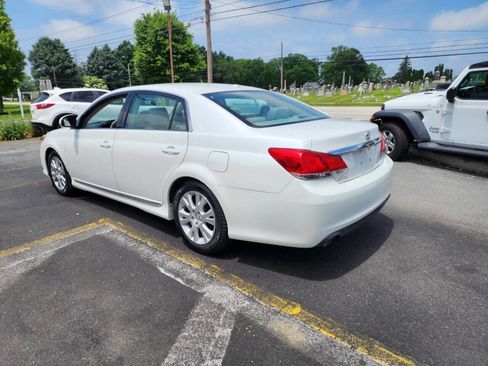 Used 2012 Toyota Avalon image 5