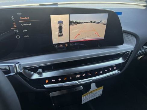 New 2026 Cadillac Lyriq Luxury image 16