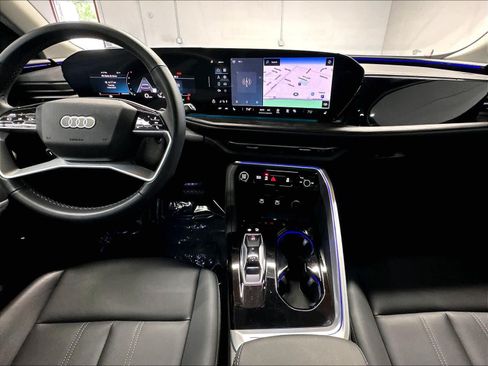 Certified 2025 Audi Q5 Premium AWD/4WD image 16