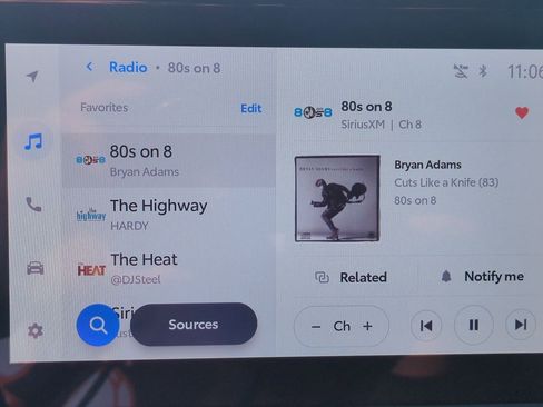 Used 2026 Toyota Prius Plug-In Hybrid image 24