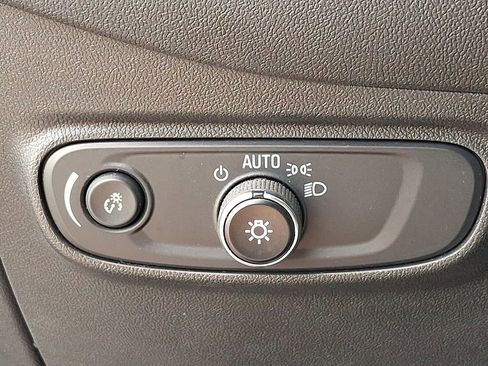 Used 2024 Chevrolet Equinox LT w/ LPO, Floor Liner Package image 24