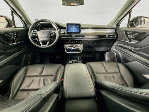 Used 2022 Lincoln Corsair AWD w/ Premium Package image 27