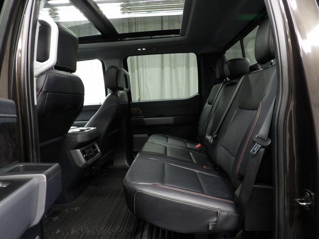 Used 2024 Ford F350 Lariat w/ Lariat Ultimate Package AWD/4WD image 13