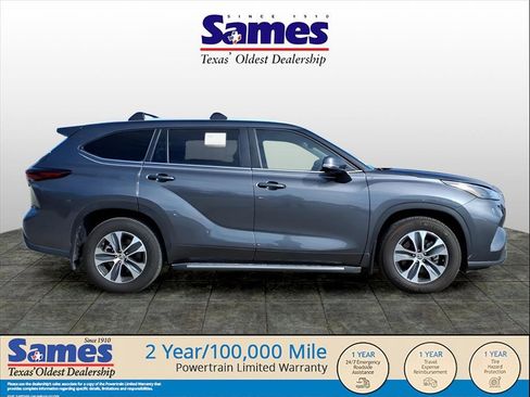 Used 2024 Toyota Highlander XLE image 5