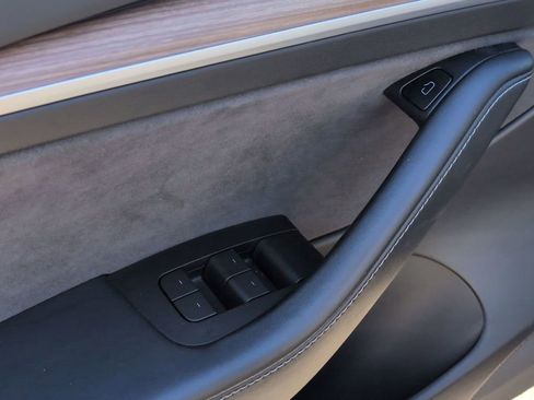 Used 2021 Tesla Model 3 Long Range image 12