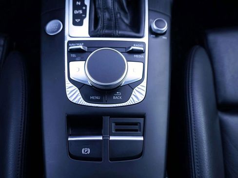 Used 2017 Audi A3 e-tron Premium Plus w/ Technology Package image 25