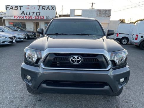 Used 2015 Toyota Tacoma 4x4 Double Cab w/ SR5 Package image 5