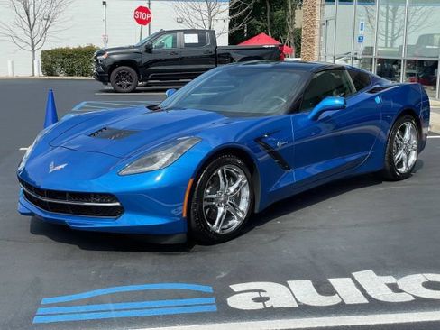 Used 2016 Chevrolet Corvette Stingray Coupe w/ Battery Protection Package RWD image 8