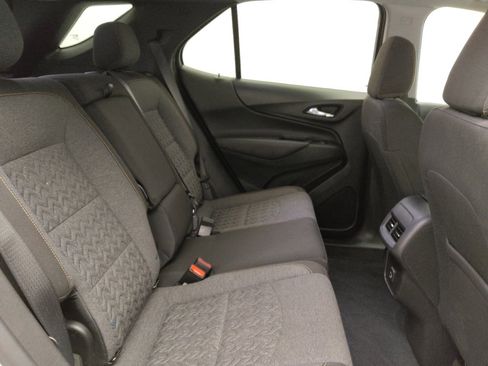 Used 2024 Chevrolet Equinox LT FWD image 19