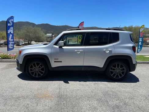 Used 2016 Jeep Renegade 75th Anniversary FWD image 8
