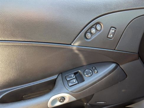 Used 2006 Chevrolet Corvette Convertible w/ Preferred Equipment Group image 17