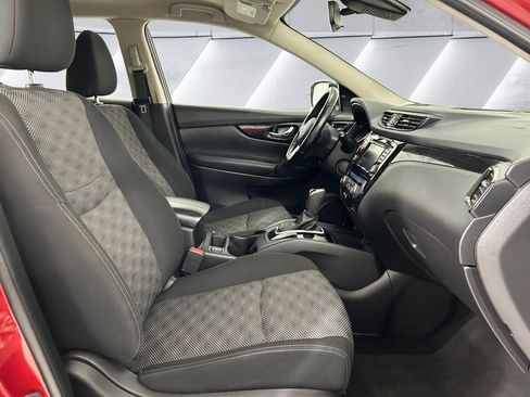 Used 2022 Nissan Rogue Sport SV image 13